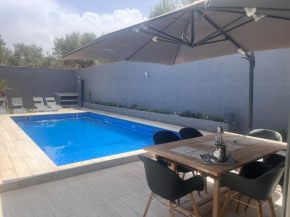 Villa Naouma